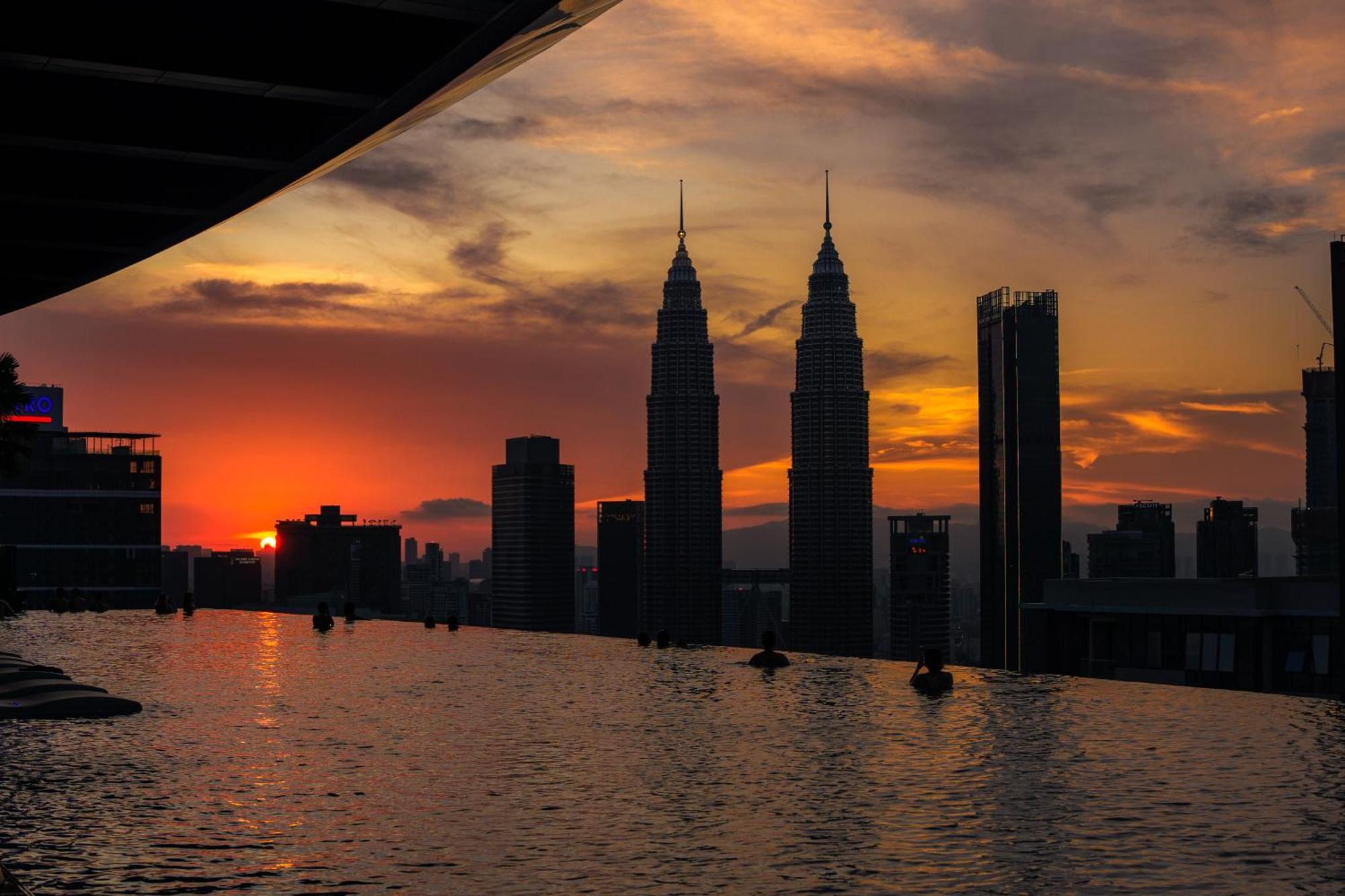 Eaton Residences Klcc By Plush Kuala Lumpur Bagian luar foto